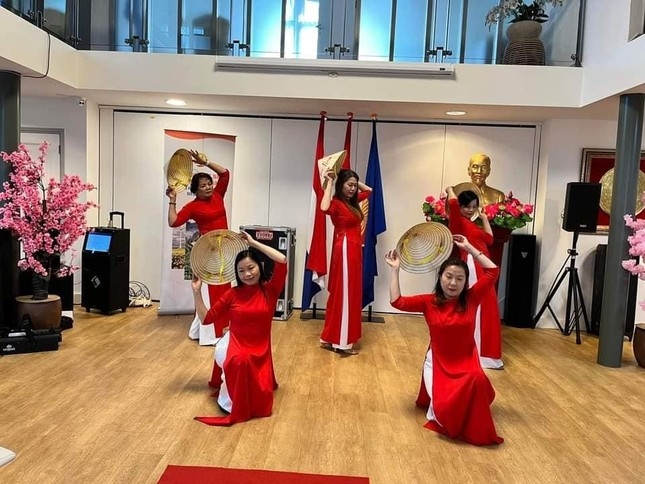 Overseas Vietnamese in Netherlands celebrate International Women’s Day